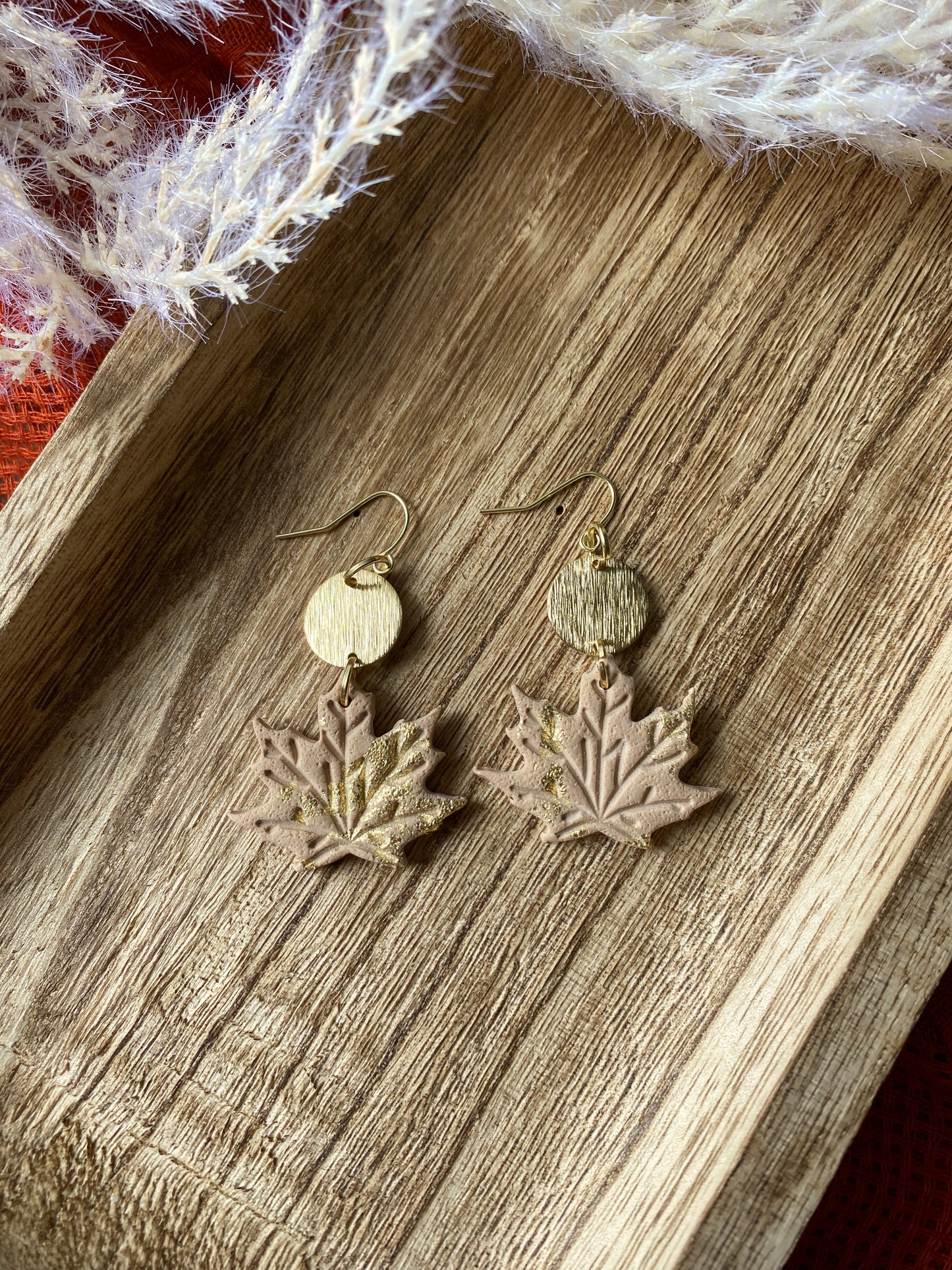 Leaf Dangles || Tan