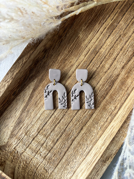 Harlow || Purple Flowers