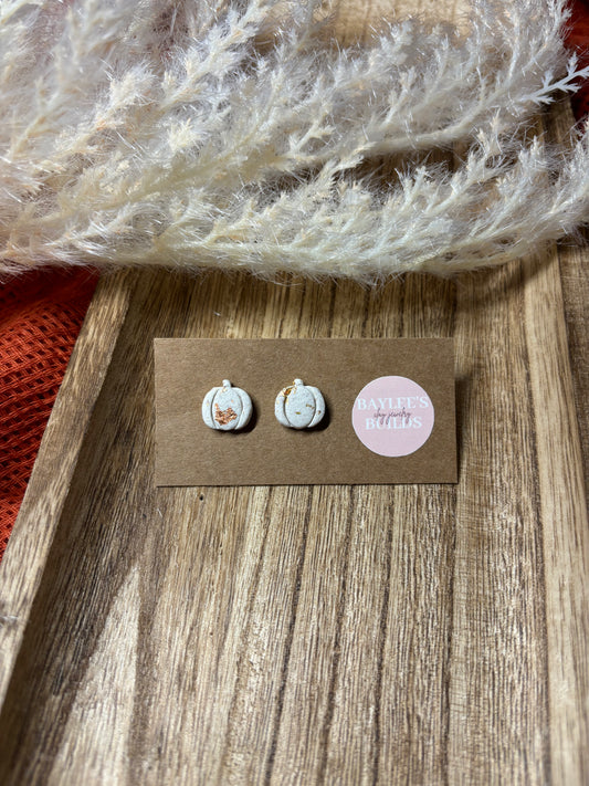 Pumpkin Studs || White